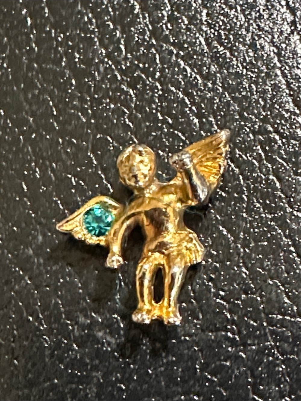 T&T Guardian Angel March Birthstone Aquamarine Vintage Lapel Pin Tie Tack